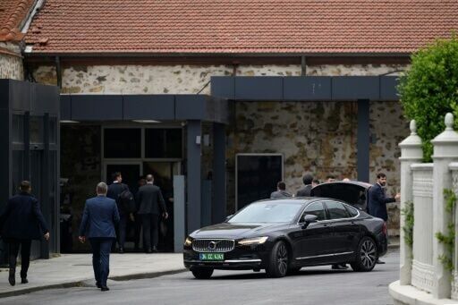 Kyiv is seeking an "unconditional ceasefire" to the fighting