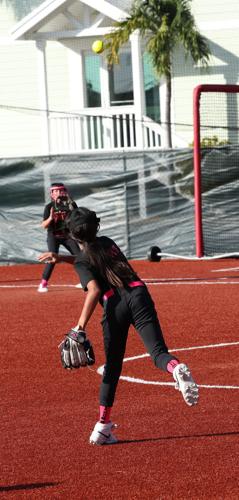 B DIV SEMIFINAL Cantu throw to Roberts.jpg